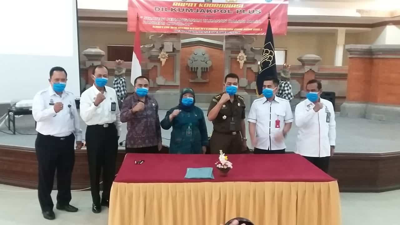 Rapat & Koordinasi DILKUMJAKPOL PLUS dengan tema "Strategi Penanganan Tahanan Dalam Masa Pandemi Covid-19"