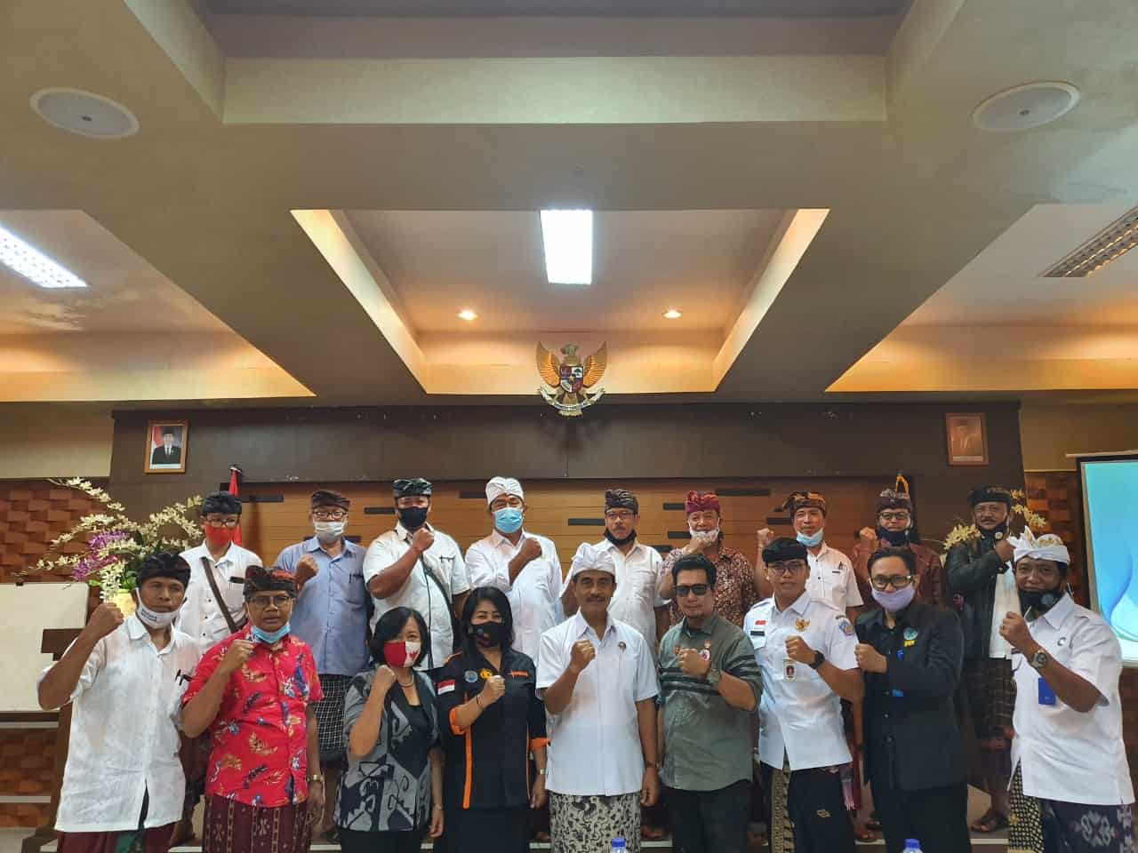 Rapat Koordinasi Dengan Majelis Desa Adat, Bendesa Agung, Bendesa Adat se-Denpasar dan juga Penggiat Anti Narkoba Rapat Koordinasi Dengan Majelis Desa Adat, Bendesa Agung, Bendesa Adat se-Denpasar dan juga Penggiat Anti Narkoba