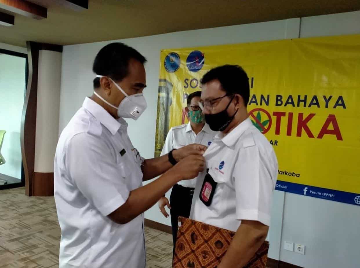 Kepala BNNP Bali Menjadi Narasumber dalam kegiatan Diseminasi Informasi P4GN melalui Insert Konten kepada karyawan AirNav Indonesia Kepala BNNP Bali Menjadi Narasumber dalam kegiatan Diseminasi Informasi P4GN melalui Insert Konten kepada karyawan AirNav Indonesia