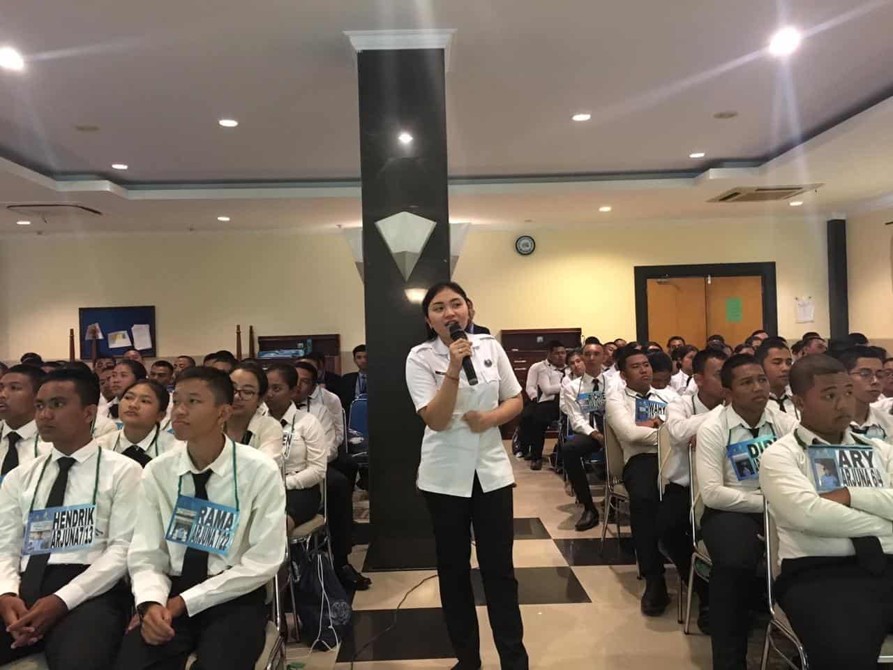 Sosialisasi Bahaya Narkoba dalam Rangka Pembinaan Sikap Dasar Profesi bagi Mahasiswa STPBI Bali