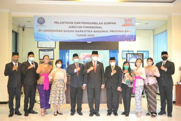 Kepala BNNP Bali Laksanakan Pelantikan Dan Pengambilan Sumpah Jabatan di lingkungan BNN Provinsi Bali Konsep Otomatis