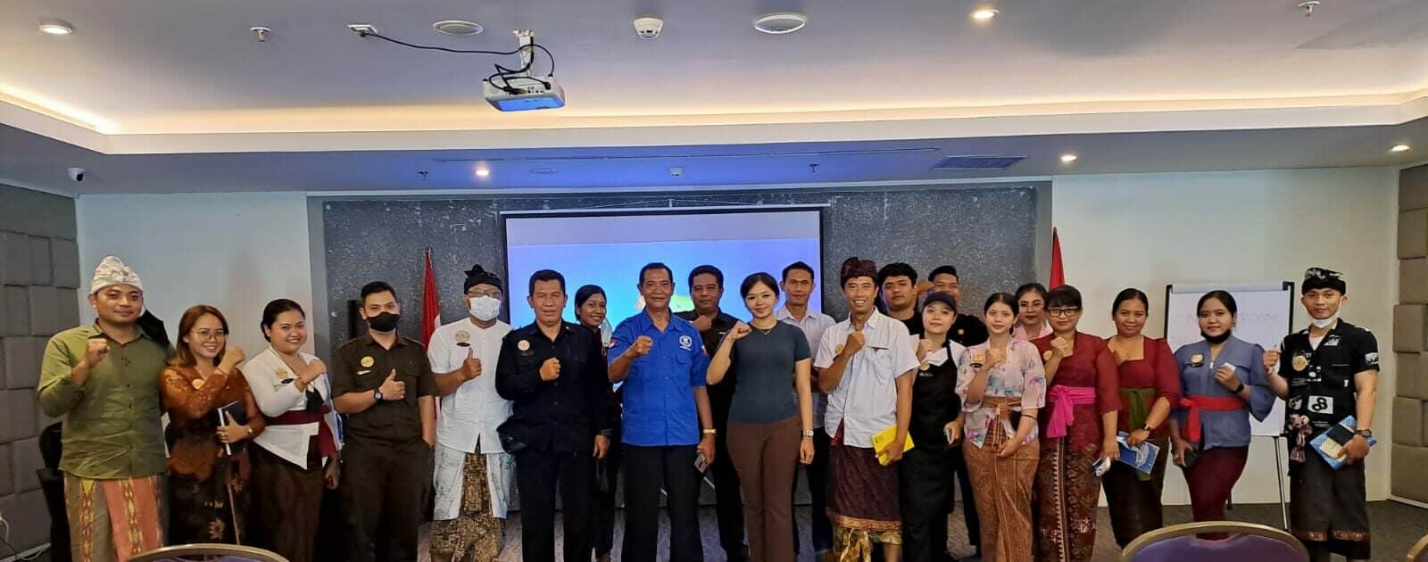 Informasi dan Edukasi P4GN kepada Karyawan Hotel Jambuluwuk Konsep Otomatis