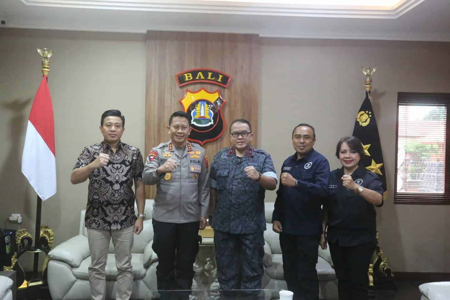 Kunjungan Kerja Kepala BNNP Bali ke POLDA Bali Konsep Otomatis